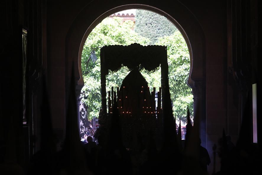 Fotogalería / La borriquita estrena la 'nueva' Semana Santa de Córdoba