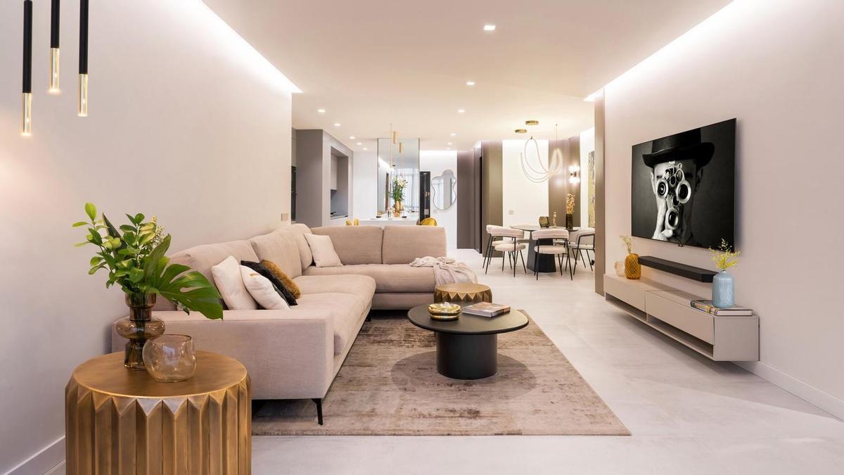 Varios ambientes de la casa vistos desde el salón.