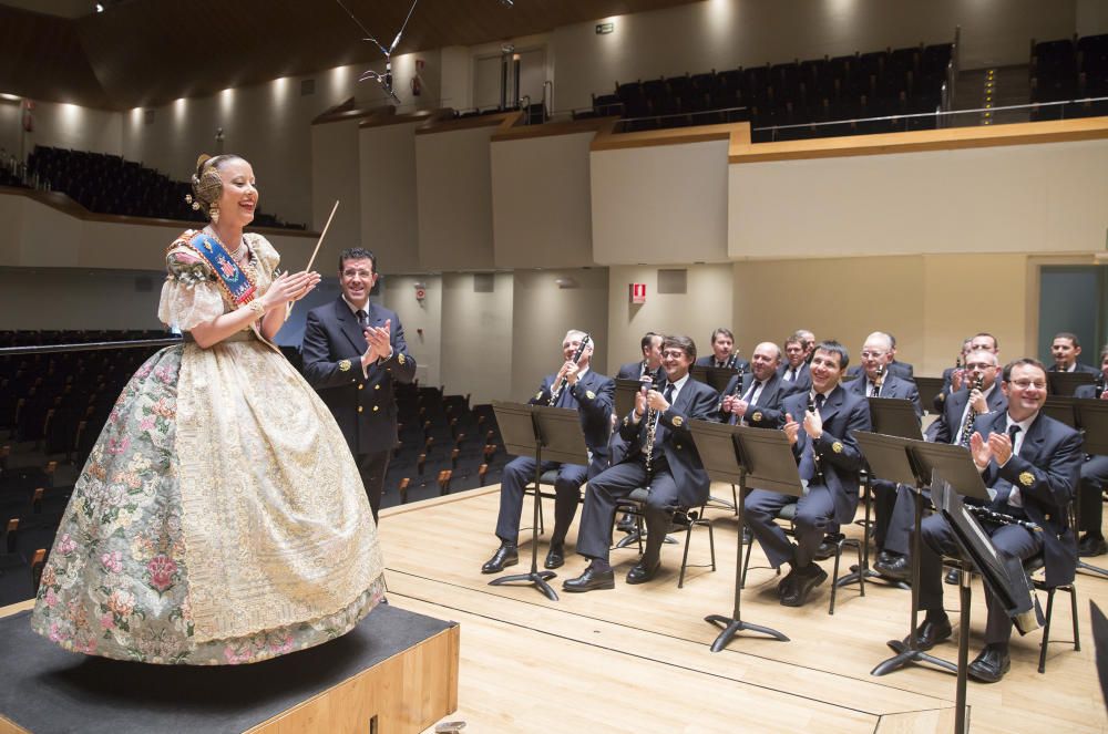 Enma Martínez dirigió la banda municipal de Valencia