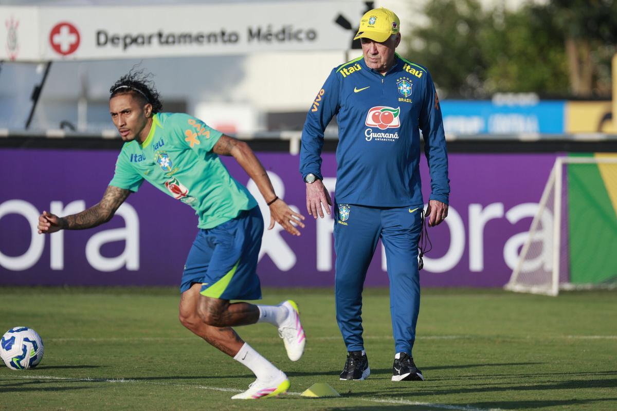 Raphinha volvió a lesionarse en un amistoso con Brasil