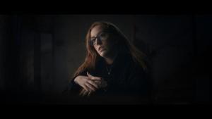 Anna Berengué, que sufrió los abusos del padre Blay en Alella, durante el rodaje del documental La Fugida. Veritats ocultes.