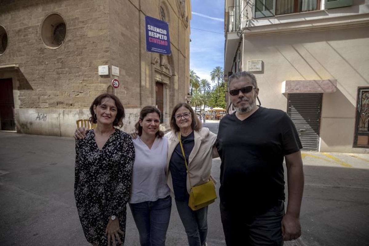 Los vecinos de sa Llotja estallan contra la sentencia a favor de los bares