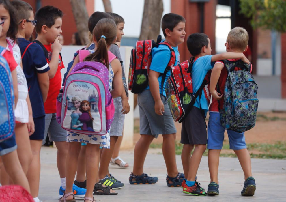 Inicio de curso en el colegio Soto Micó de Valencia.