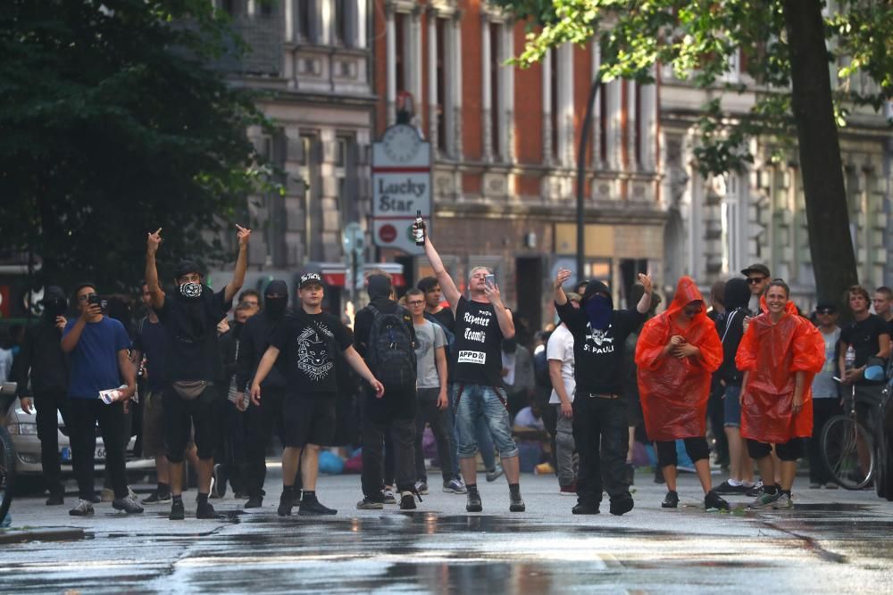 Nueva jornada de disturbios en las protestas contra la cumbre del G20 en Hamburgo.