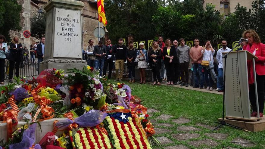 La Conseller de Justícia, Ester Capella, ha presidit l&#039;ofrena floral al monument de Rafael Casanova