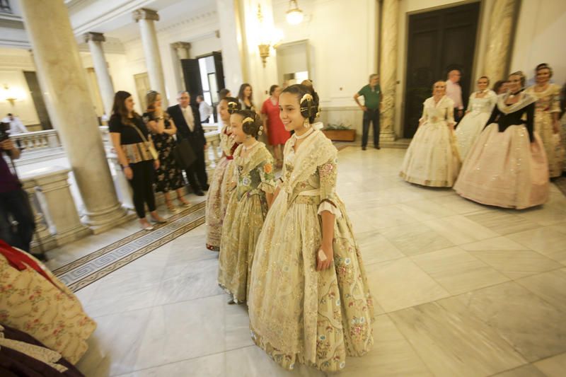 Ensayo de las cortes de honor para el día de la Proclamación