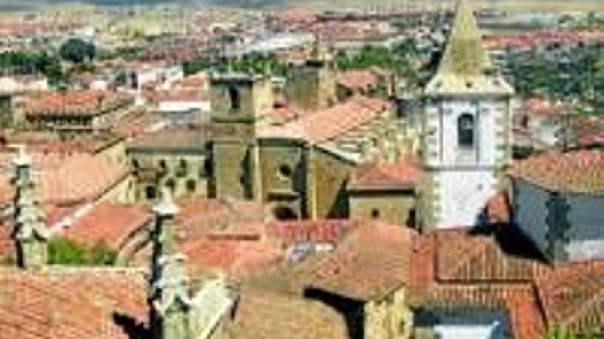 Una exposicion retrata la tradicion y la vanguardia de las ciudades patrimonio