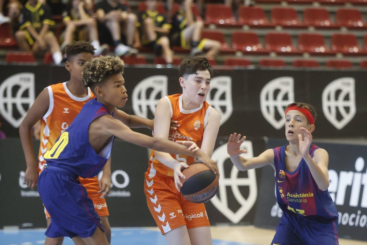 La final del Campeonato de España mini de baloncesto que se disputa en Córdoba, en imágenes