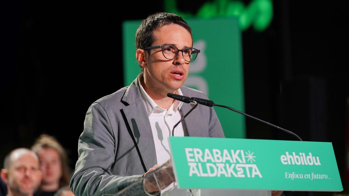 El candidato a lehendakari, Pello Otxandiano, a 4 de abril de 2024, en Vitoria-Gasteiz, Álava, País Vasco (España).