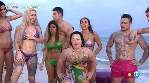 Chiqui a Hondures, amb la tropa de concursants (‘Supervivientes’).