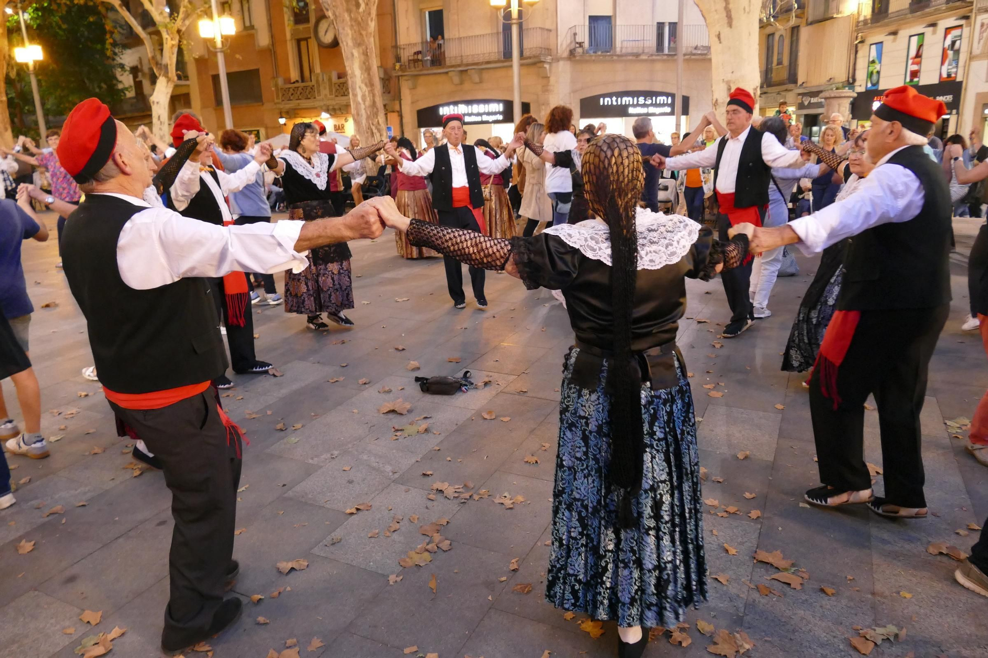 Gran expectació en la festa d'inauguració de la Casa Natal de Dalí