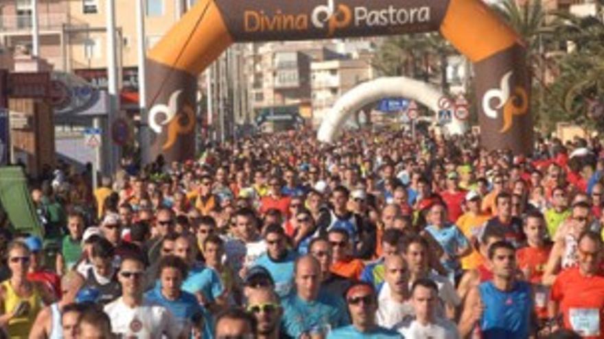 El viento impide el récord en Santa Pola