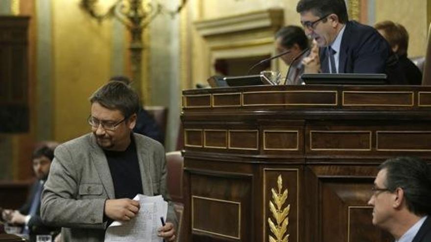 Domènech insta el PSC a triar entre el reconeixement de Catalunya o més recentralització