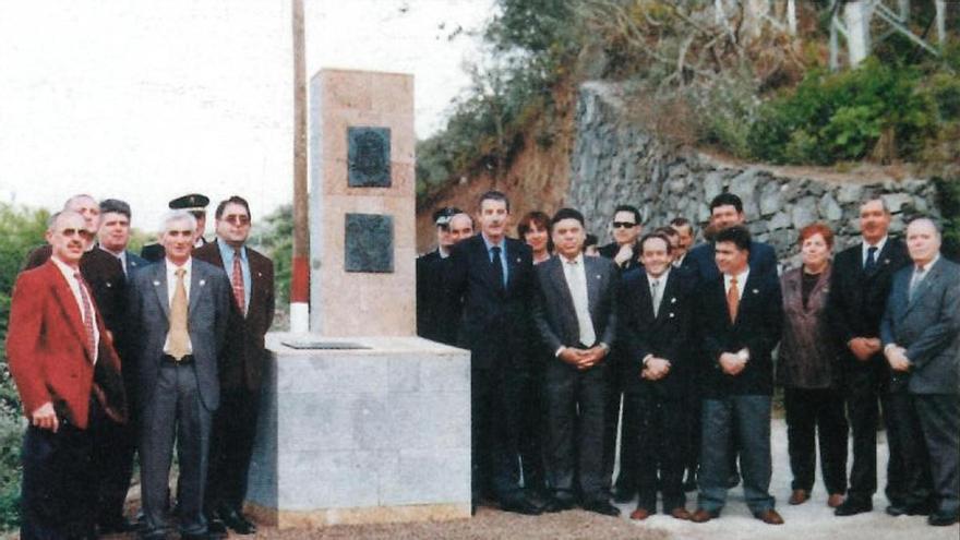 Valleseco y Teror celebran 25 años de hermanamiento con un acto en la Plaza de San Vicente Ferrer