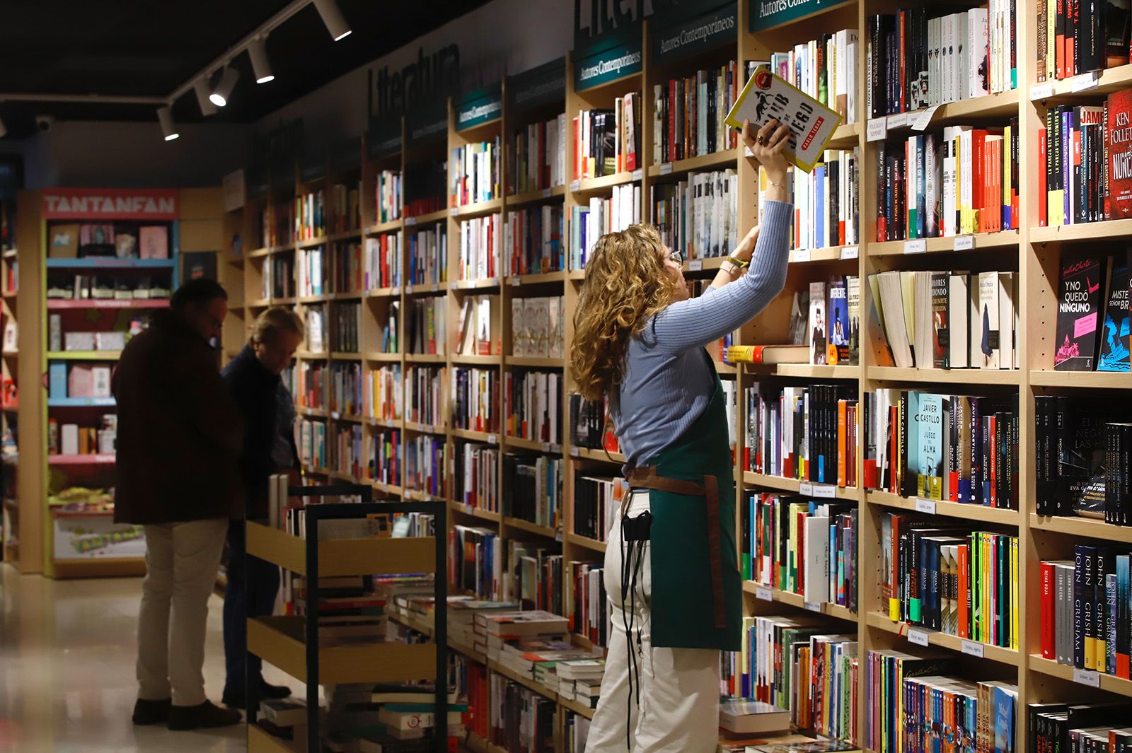 Las librerías suman lectores con el público juvenil