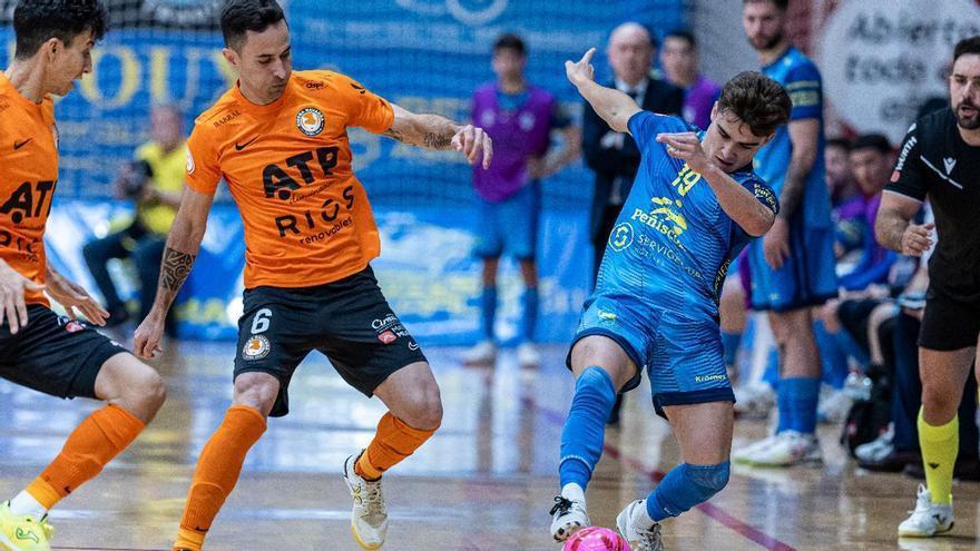 El Servigroup Peñíscola se despide del Juan Vizcarro con goleada ante Ribera Navarra
