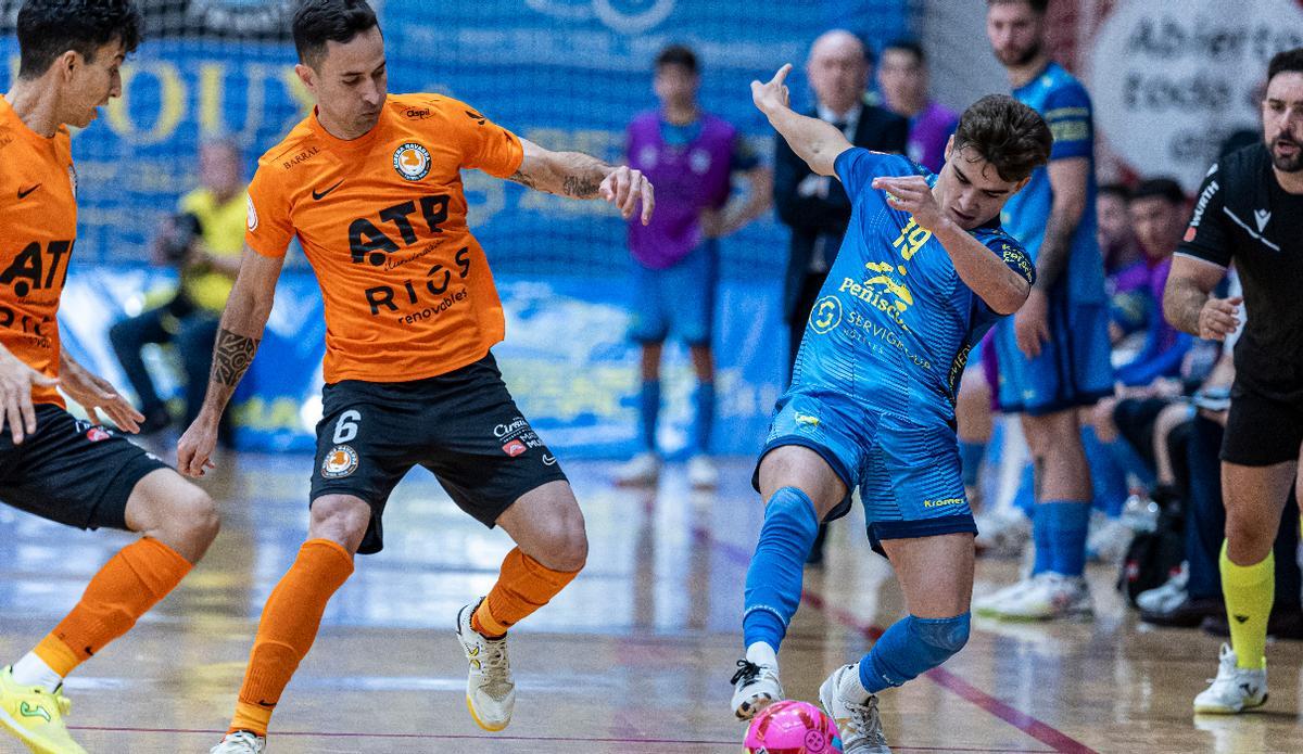 El Peñíscola Golea al Ribera Navarra y Despide la Temporada en Casa con Alegría