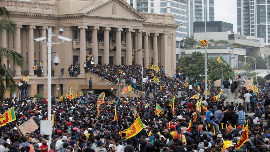 Sri Lanka inicia la criba para elegir al sucesor de Rajapaksa