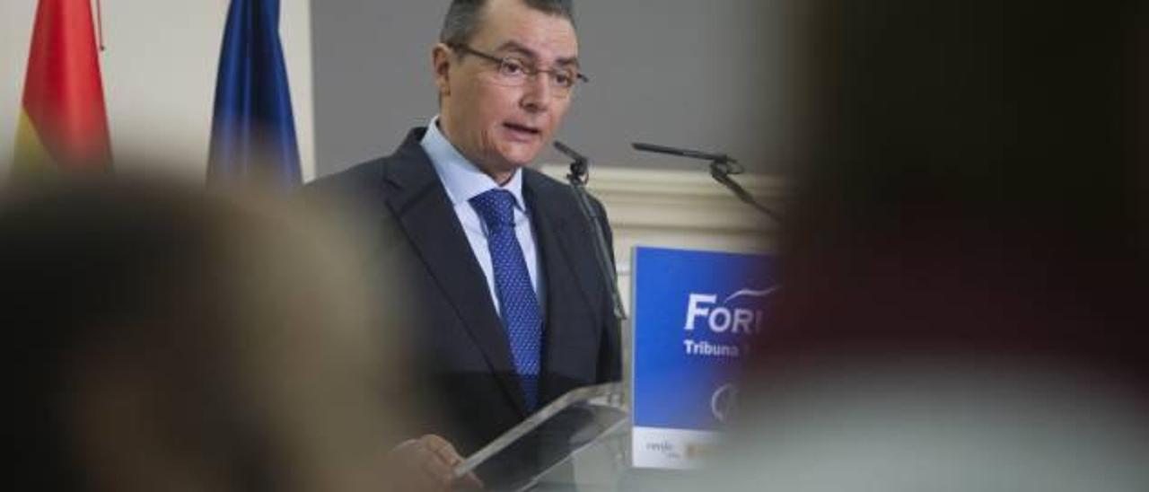 Navarro, ayer, durante su intervención en el Fórum Europa.