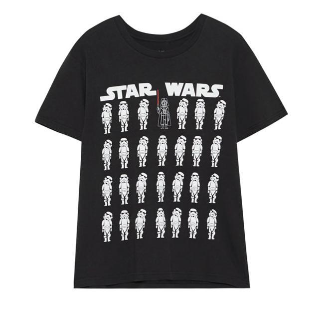 La moda se inspira en Star Wars: camiseta Stormtroopers de Pull&Bear