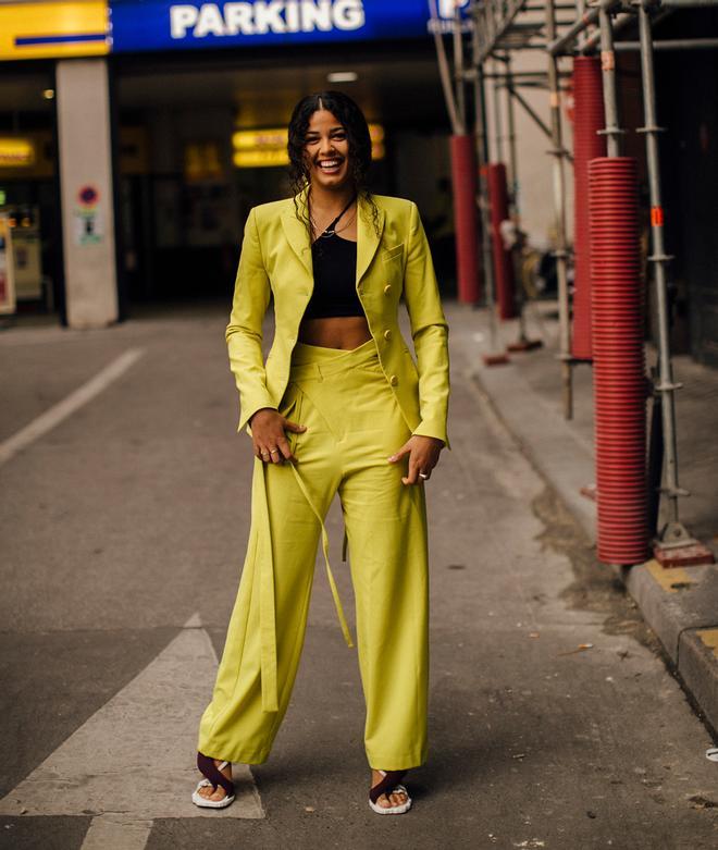 Los trajes de chaqueta esta primavera los llevarás de muchos colores