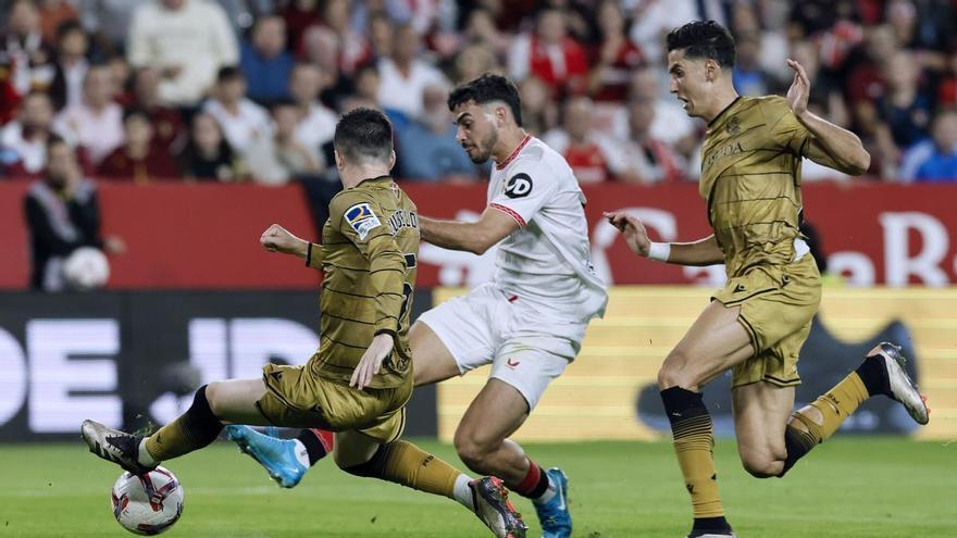 La igualdad entre Sevilla y Real Sociedad en Nervión llega con objetivos muy diferentes en el horizonte
