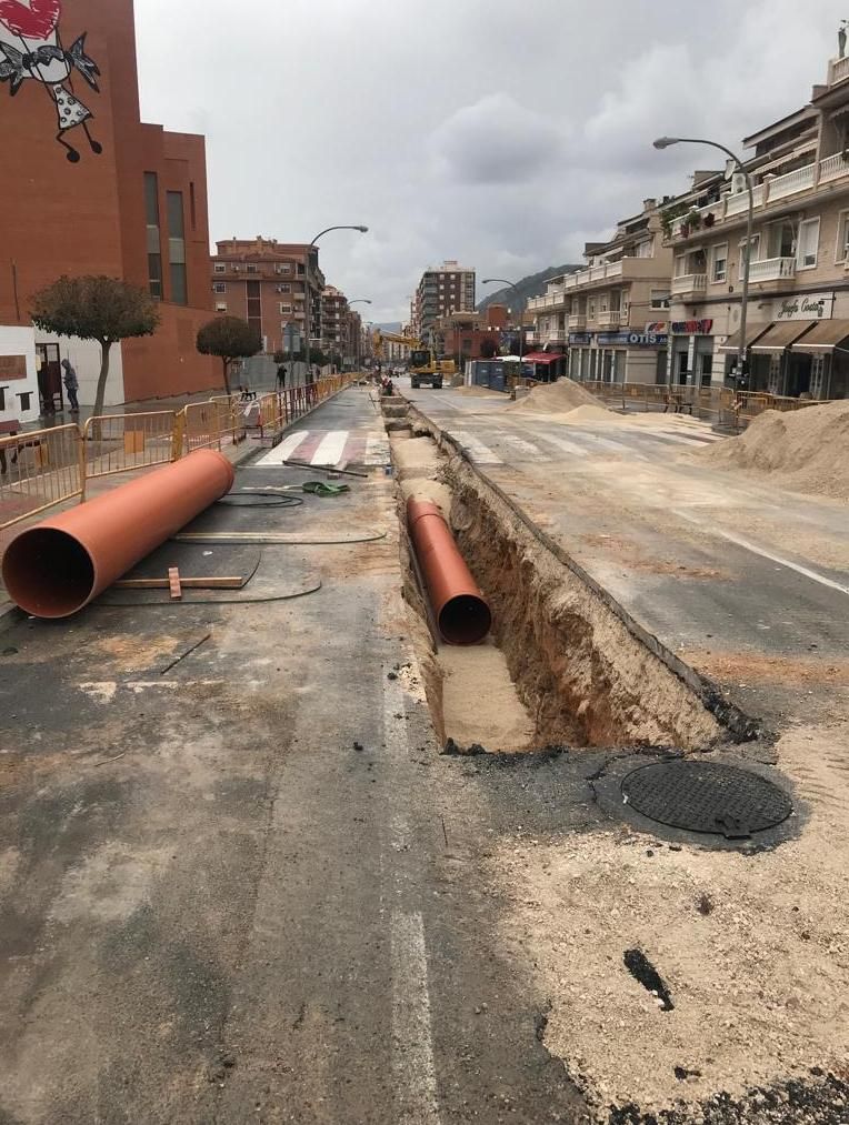 Las nuevas conducciones instaladas en la avenida Reina Sofía de Petrer.