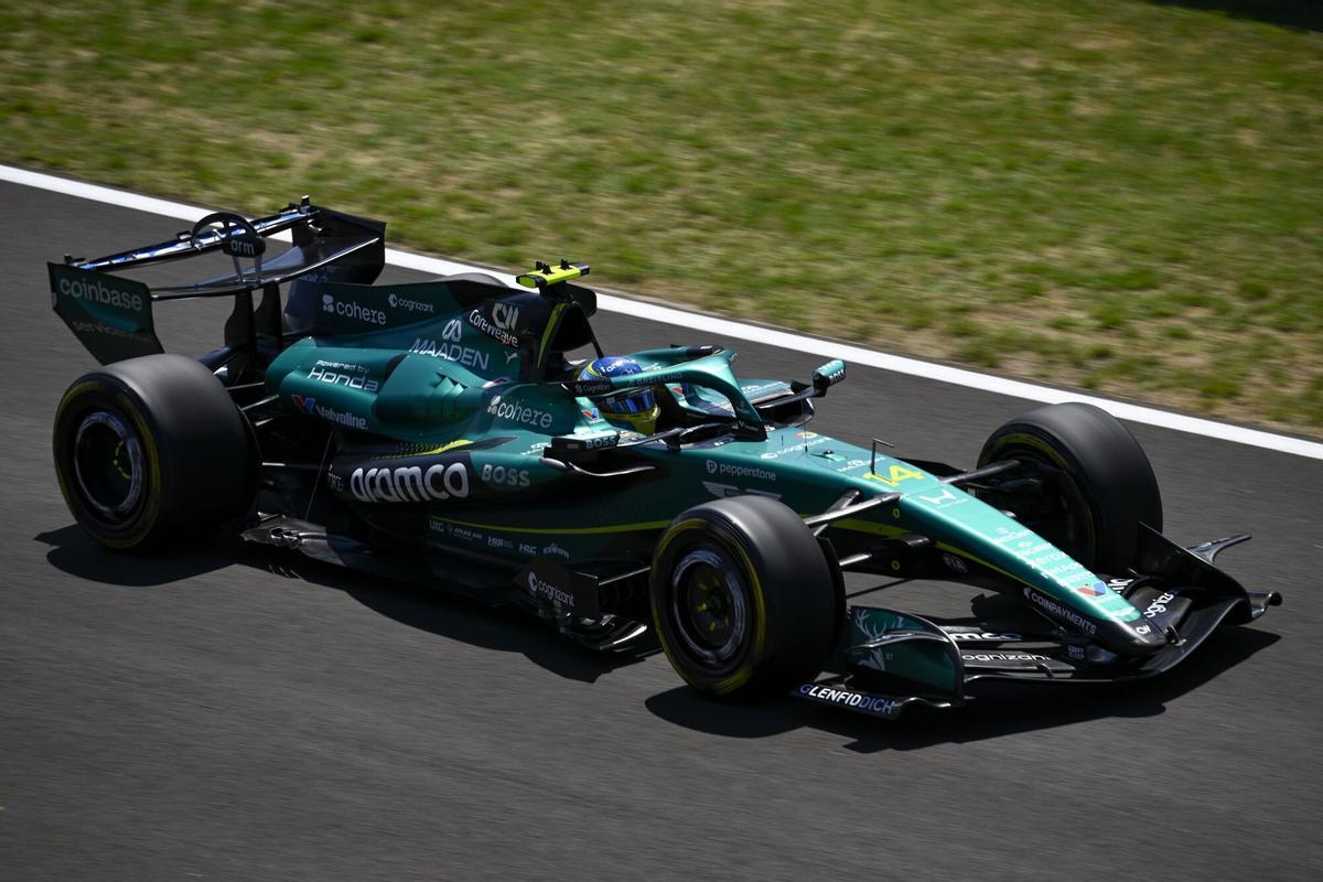 FOTODELDÍA MOGYOROD (Hungría), 25/07/2026.- El piloto español de Aston Martin, Fernando Alonso, participa en la tercera sesión de entrenamientos libres del Gran Premio de Hungría de Fórmula Uno en el circuito de Hungaroring en Mogyorod, Hungría, el 25 de julio de 2026. La carrera del Gran Premio de Hungría de Fórmula Uno se celebrará el 26 de julio. EFE/Boglarka Bodnar. PROHIBIDo SU USO EN HUNGRÍA