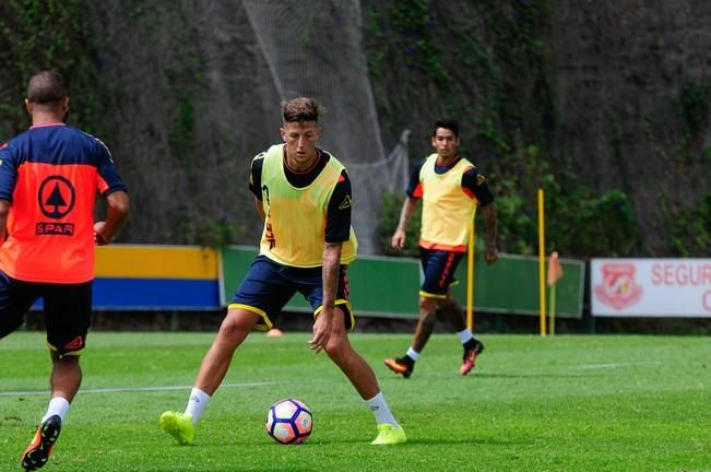 Entrenamienro de la UD Las Palmas previo a la ...