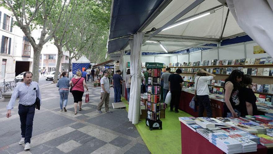 La feria se celebró el año pasado en la Rambla.