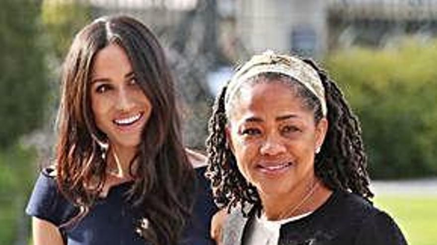 Meghan Markle y su madre.