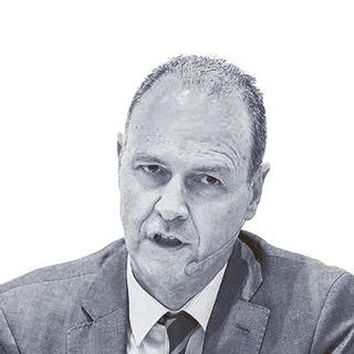 Alberto González