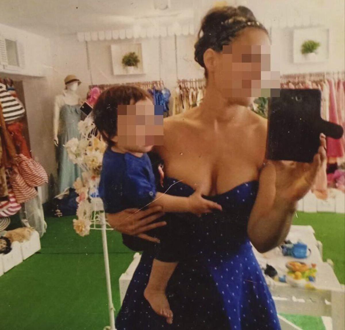 El fin de la huida de la expareja del tatuador condenado por agresiones sexuales: escapó para proteger a su hijo