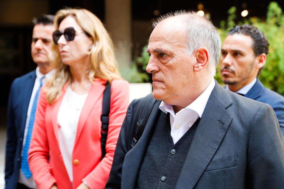 El presidente de LaLiga, Javier Tebas, acudió a la reunión, pero no hizo declaraciones.