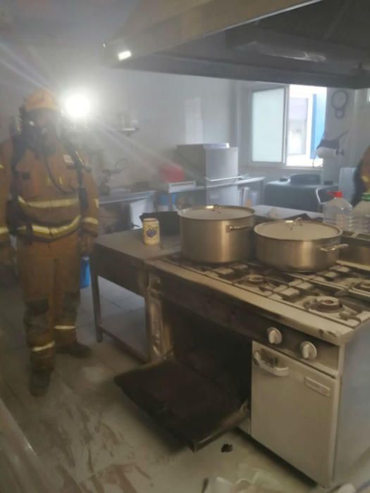 Desalojan el centro ocupacional Maigmó de San Vicente por un fuego originado en la cocina