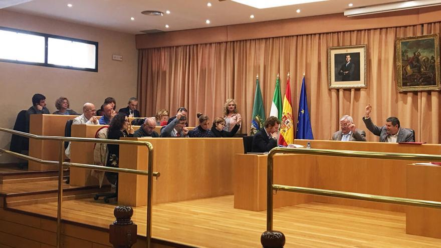 Imagen de un pleno del Ayuntamiento de Vélez-Málaga.