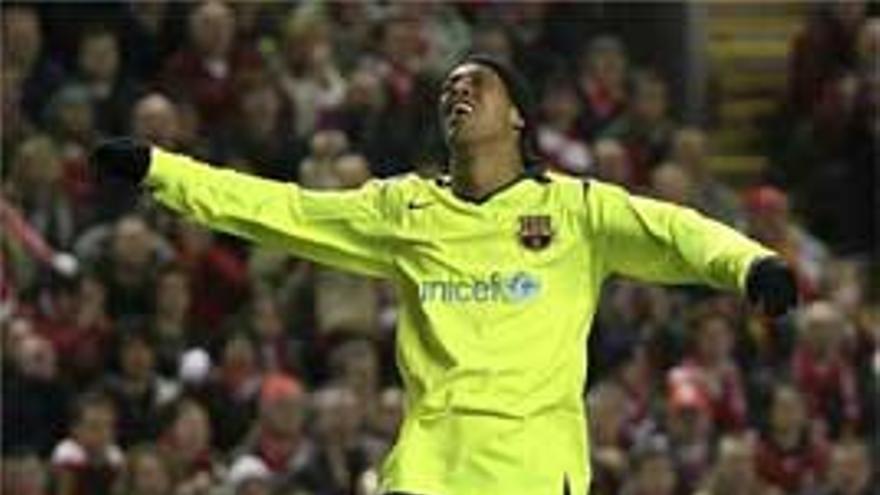 Ronaldinho entra en la lista de convocados del Barça