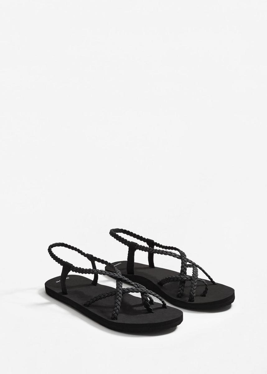 ¡Presume de Chanclas!: Mango (15,95 euros).