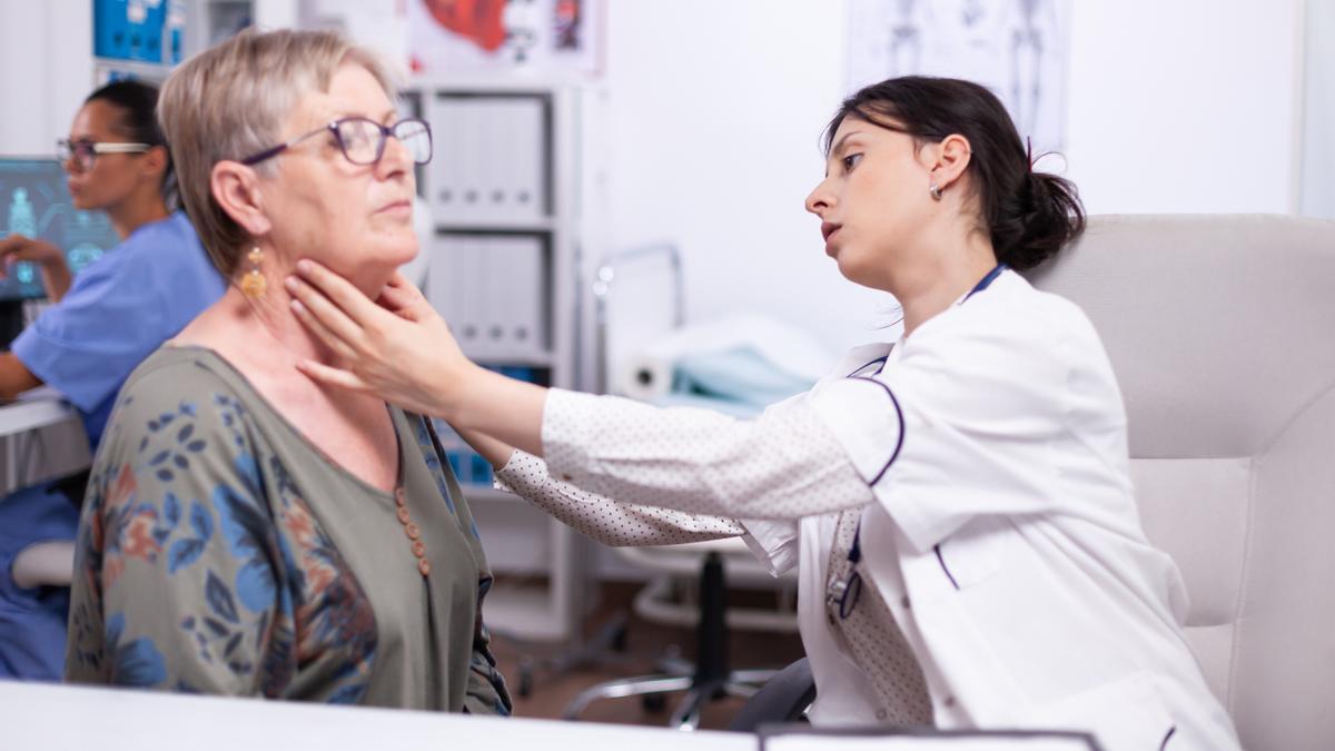 Cáncer de tiroides: síntomas del tumor que ha duplicado su incidencia en diez años