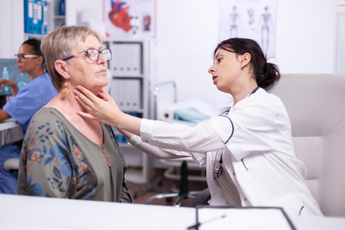 Cáncer de tiroides: síntomas del tumor que ha duplicado su incidencia en diez años