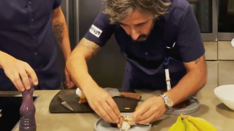 Diego Guerrero hace una tapa para 'Tapas por La Palma', el reto gastronómico para ayudar a esta isla canaria