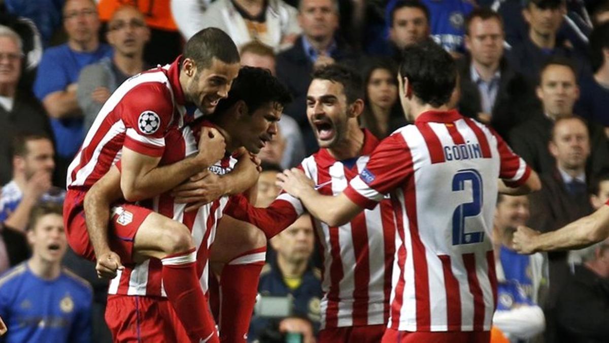 rpaniaguaatletico madrid s diego costa  2ndl  celebrates wi140430223332