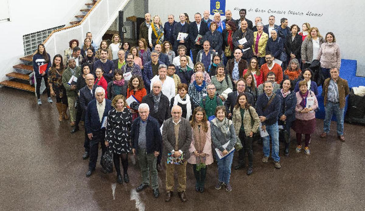 El Cabildo y 73 entidades firman el reparto de la ayuda internacional