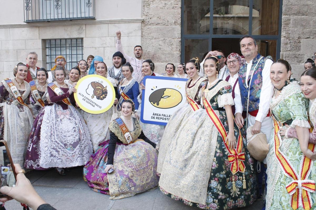 Representantes de fallas de Morvedre en Diputacion