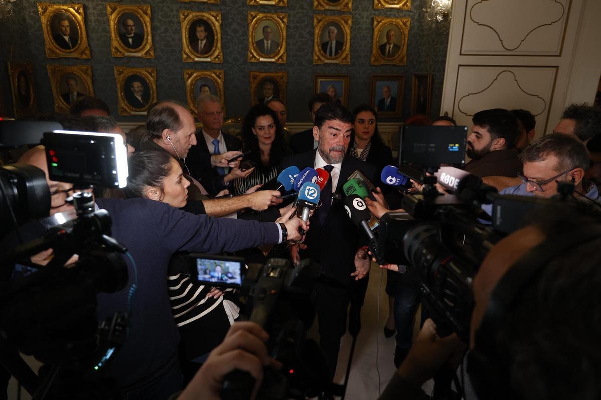 L’alcalde d’Alacant qualifica d’especulació la pèrdua del suport de Vox per la polèmica de les adjudicacions de vivendes protegides