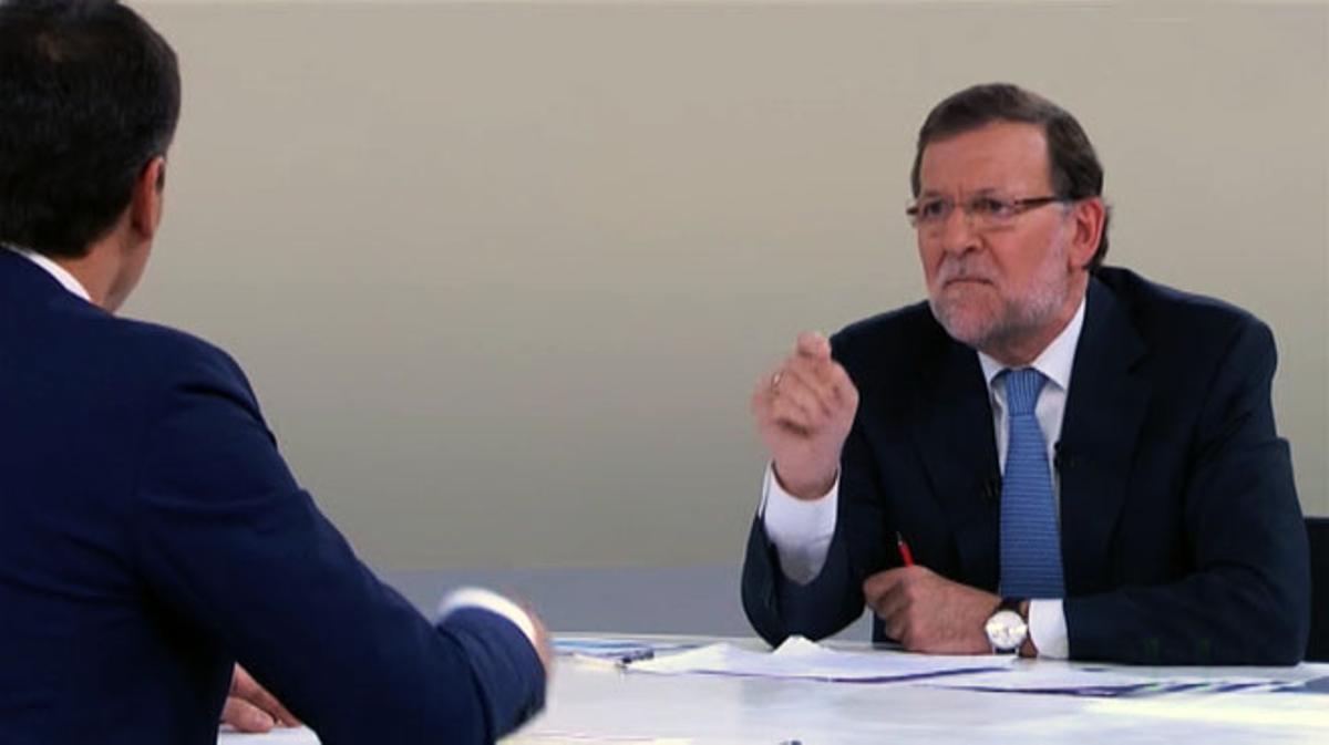 Sánchez acorrala Rajoy amb la corrupció: ’No és una persona decent’.