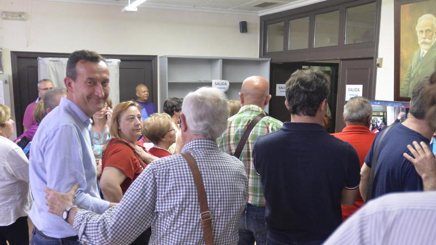 Carlos González clama a la responsabilidad para cerrar la brecha en el PSOE local