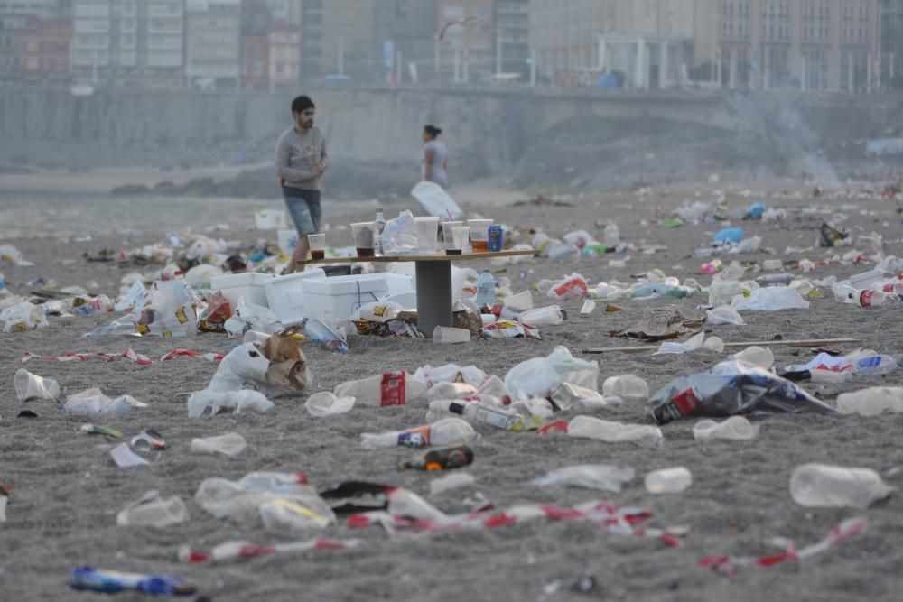 Así amanecieron playas de la ensenada del Orzán