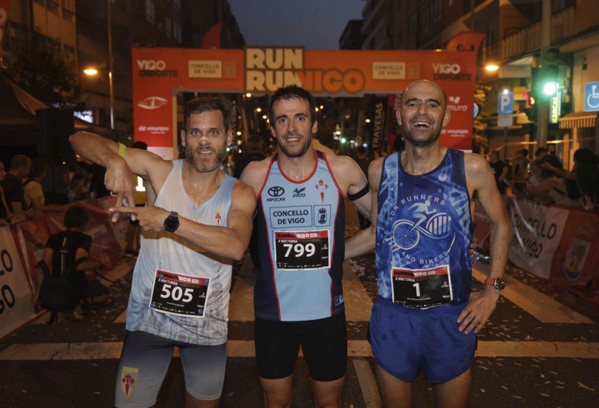 Anxo Otero, Antón Gómez y José Alberto Bastos, tras su duelo. | PABLO H. GAMARRA