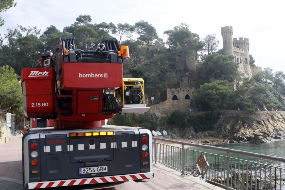 Incendi al castell d''en Plaja de Lloret